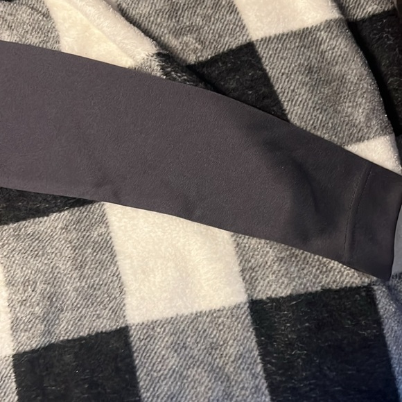 OshKosh B’gosh Hooded Light jacket / sweatshirt size 12 - Picture 7 of 16